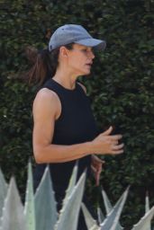 Jennifer Garner   Out For a Morning Jog in Santa Monica 07 21 2022   - 88