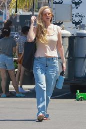 Jennifer Lawrence and Cooke Maroney   Silver Lake 07 04 2022   - 52