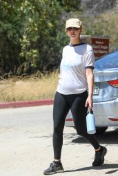 Jennifer Lawrence - Hike in Los Angeles 07/04/2022