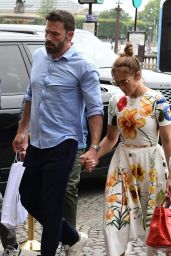 Jennifer Lopez and Ben Affleck - Leaves the Crillon Hotel in Paris 07/22/2022