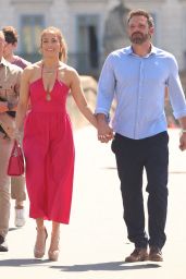 Jennifer Lopez and Ben Affleck   Pont du Carrousel 07 24 2022   - 78