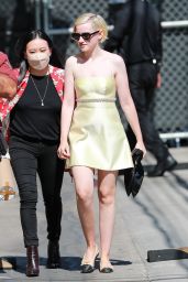 Julia Garner   Arriving at the Jimmy Kimmel Show in Hollywood 07 18 2022   - 14