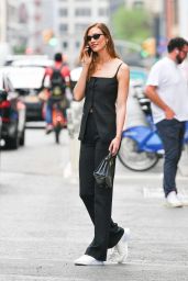 Karlie Kloss - Out in New York 07/14/2022
