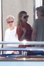 Kate Hudson on a Yacht 07 08 2022   - 63