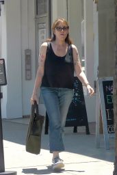 Katey Sagal in Casual Outfit - Shopping in Studio City 07/08/2022