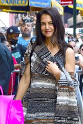 Katie Holmes - Aarrives at GMA in New York City 07/20/2022