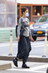 Katie Holmes   Out in New York 07 07 2022   - 71