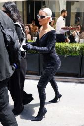 Kim Kardashian at the Balenciaga Fashion Show in Paris 07 06 2022   - 28