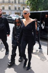 Kim Kardashian at the Balenciaga Fashion Show in Paris 07 06 2022   - 25