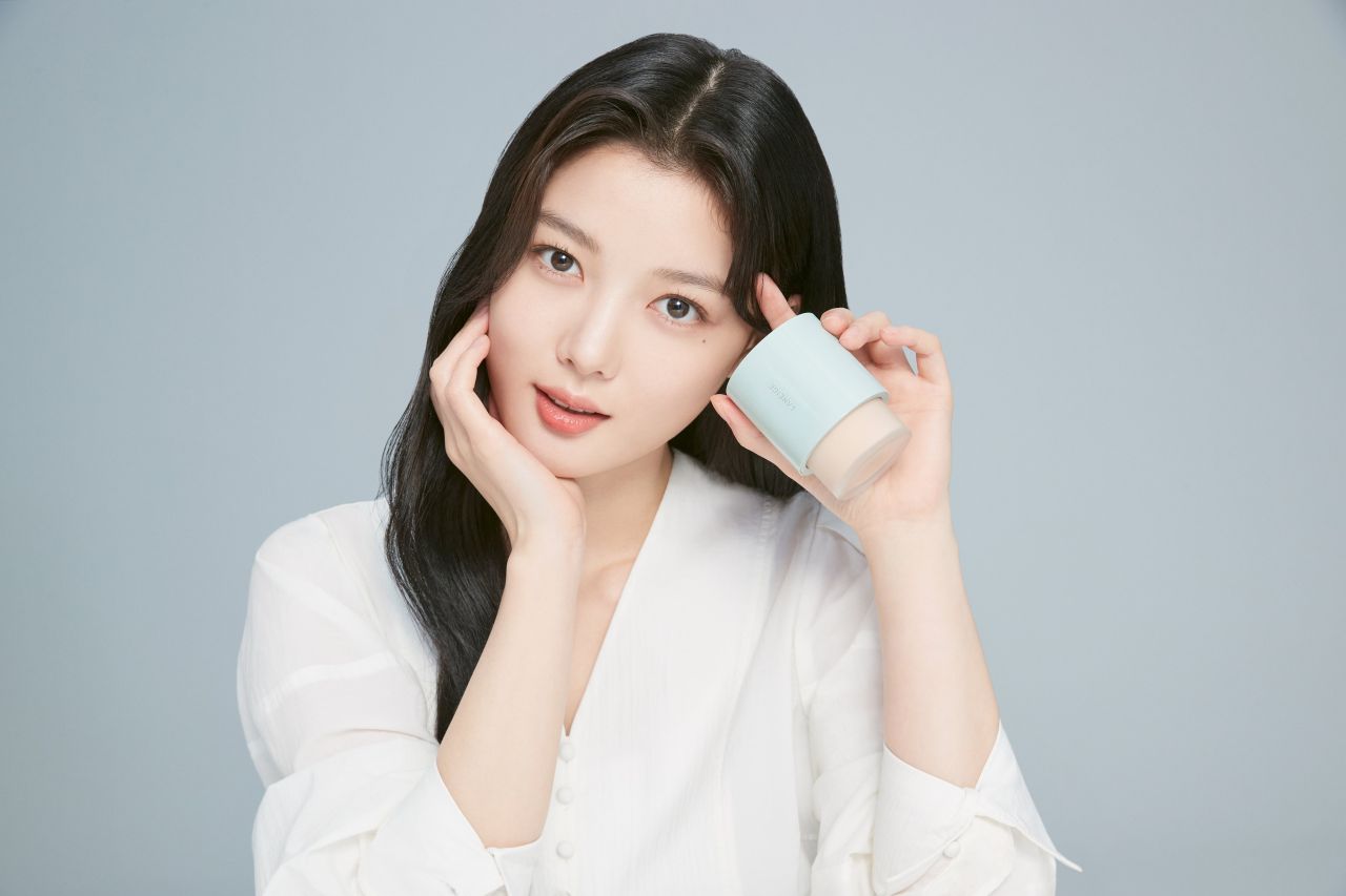 Kim Yoo Jung - Laneige Korea 2022 • CelebMafia