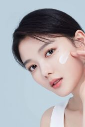 Kim Yoo Jung   Laneige Korea 2022   - 89