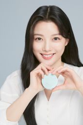 Kim Yoo Jung   Laneige Korea 2022   - 36