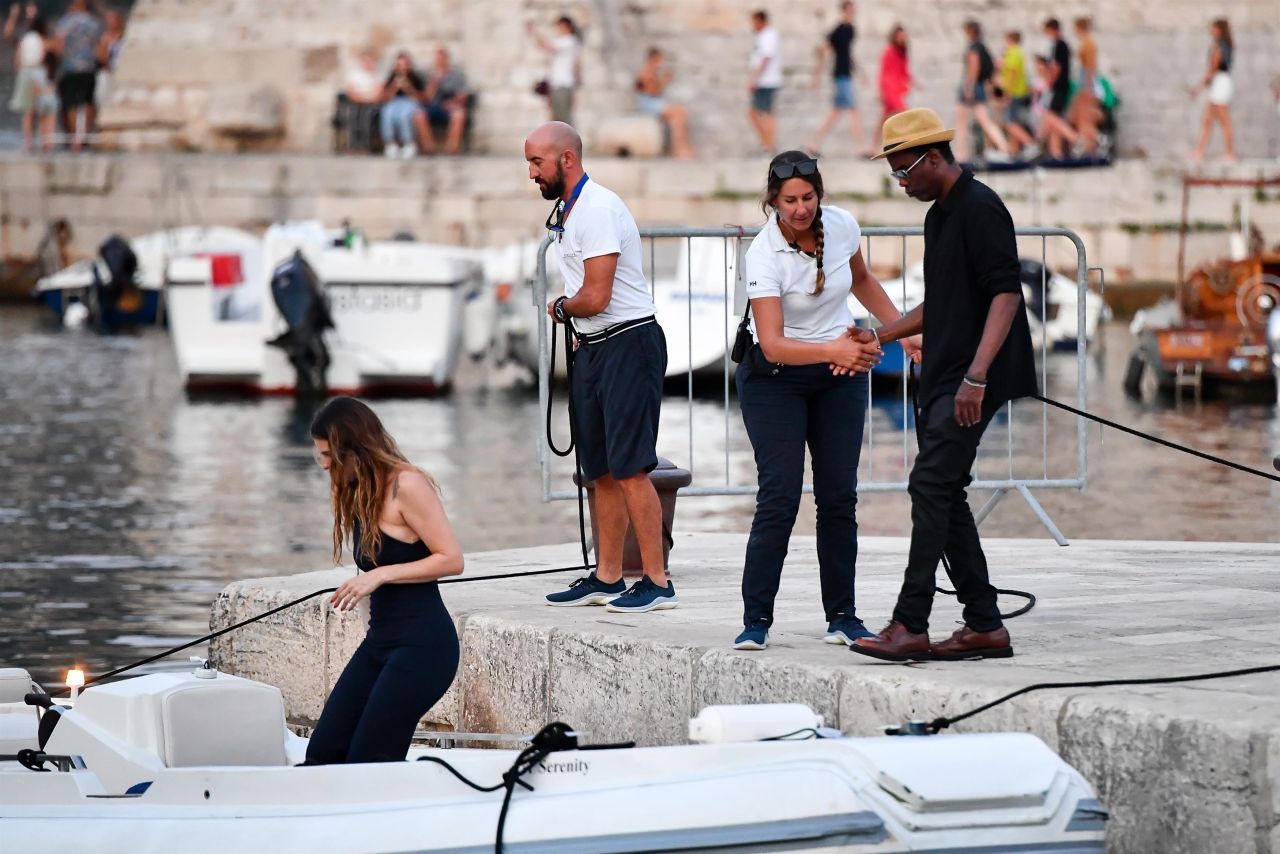 Lake Bell and Chris Rock - Exploring and Sightseeing in the Old City