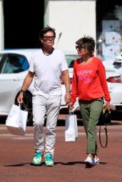 Lisa Rinna   Shopping With Her Husband Harry Hamlin in Malibu 07 02 2022   - 88