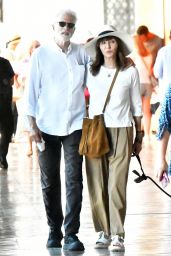 Mary Steenburgen and Ted Danson on Vacation in Venice 07 08 2022   - 70