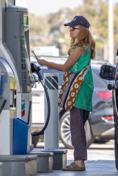 Patsy Palmer - Buying Petrol in Malibu 07/22/2022