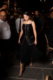 Selena Gomez   H tel de Crillon  A Rosewood Hotel in Paris 07 08 2022   - 45