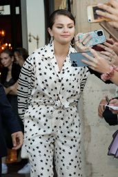 Selena Gomez   Leaving Her Hotel in Paris 07 09 2022   - 86