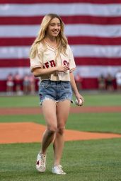 Sydney Sweeney at Blue Jays vs  Red Sox at Fenway Park in Boston 07 22 2022   - 12