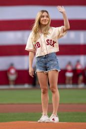 Sydney Sweeney at Blue Jays vs  Red Sox at Fenway Park in Boston 07 22 2022   - 1