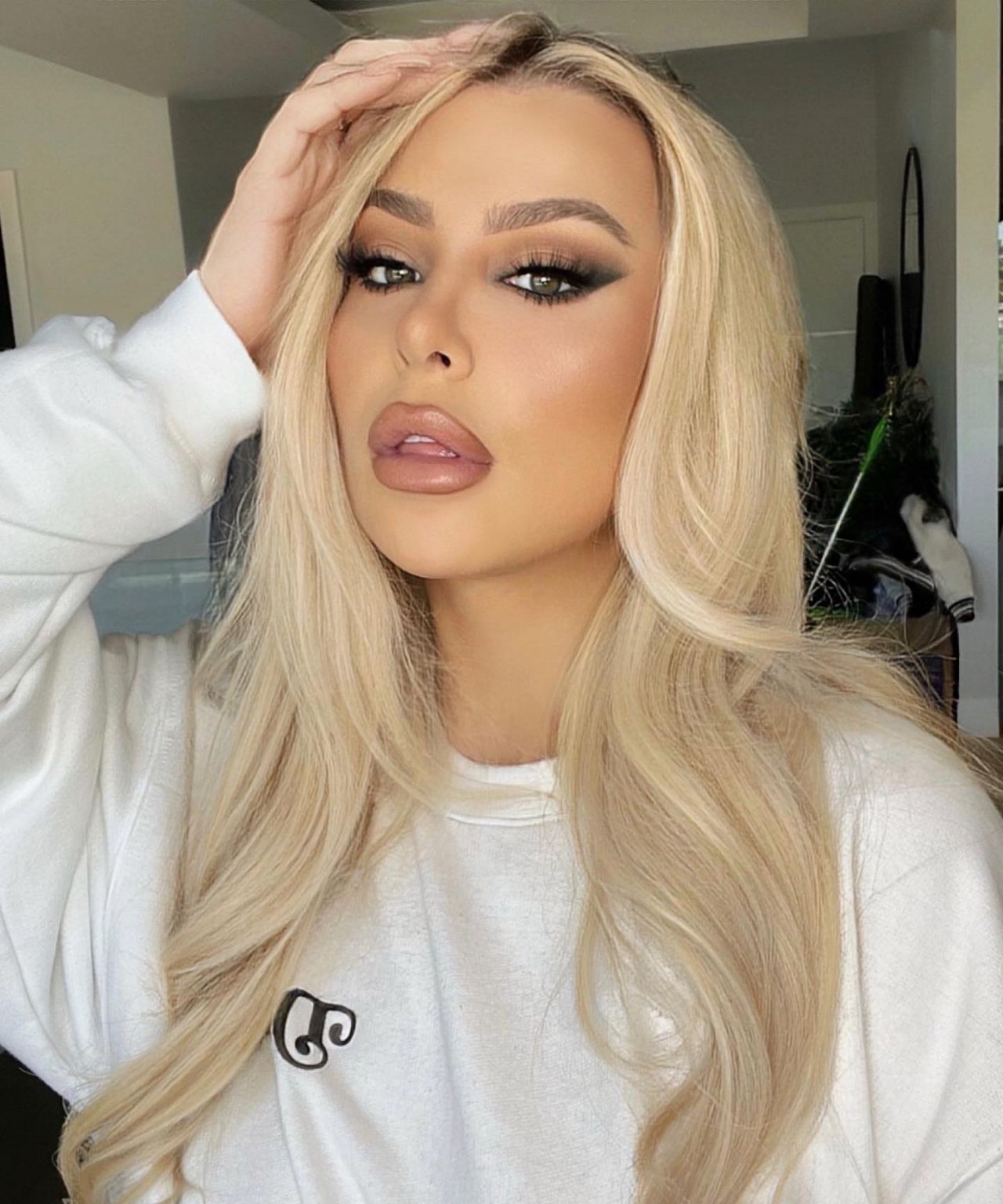 Tana Mongeau - Live Stream Video and Photos 07/08/2022 • CelebMafia