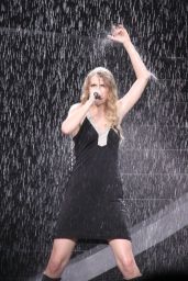 Taylor Swift   Fearless Tour in Toronto May 2010   - 45
