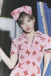 Twice s Nayeon   1st Mini Album  IM NAYEON  Photobook Scans 2022   - 93