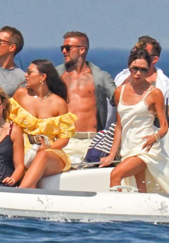 Victoria Beckham – Ernesto Bertarelli Beach in Saint Tropez 07/23/2022