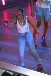 Alicia Keys   Skating Event at Rockefeller Center in NY 08 12 2022   - 93