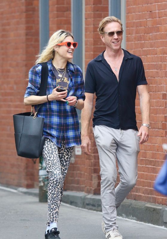 Alison Mosshart - Out in Manhattan’s SoHo Area 08/18/2022