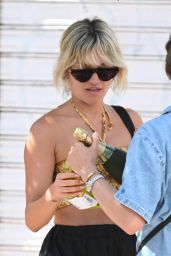Ashley Roberts - Out in Marbella 08/25/2022