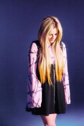 Avril Lavigne 08 25 2022   - 77