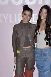 Charlie D Amelio and Dixie D Amelio    Kylie Cosmetics  Launch in Westwood 08 24 2022   - 82