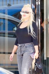 Christina Aguilera and Matthew Rutler   Shopping in France 08 01 2022   - 17