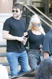 Christina Aguilera and Matthew Rutler   Shopping in France 08 01 2022   - 71