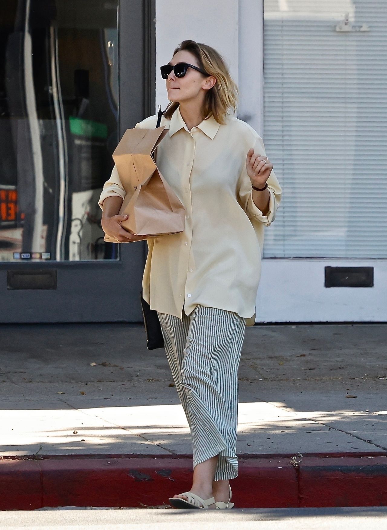 Elizabeth Olsen outfit.