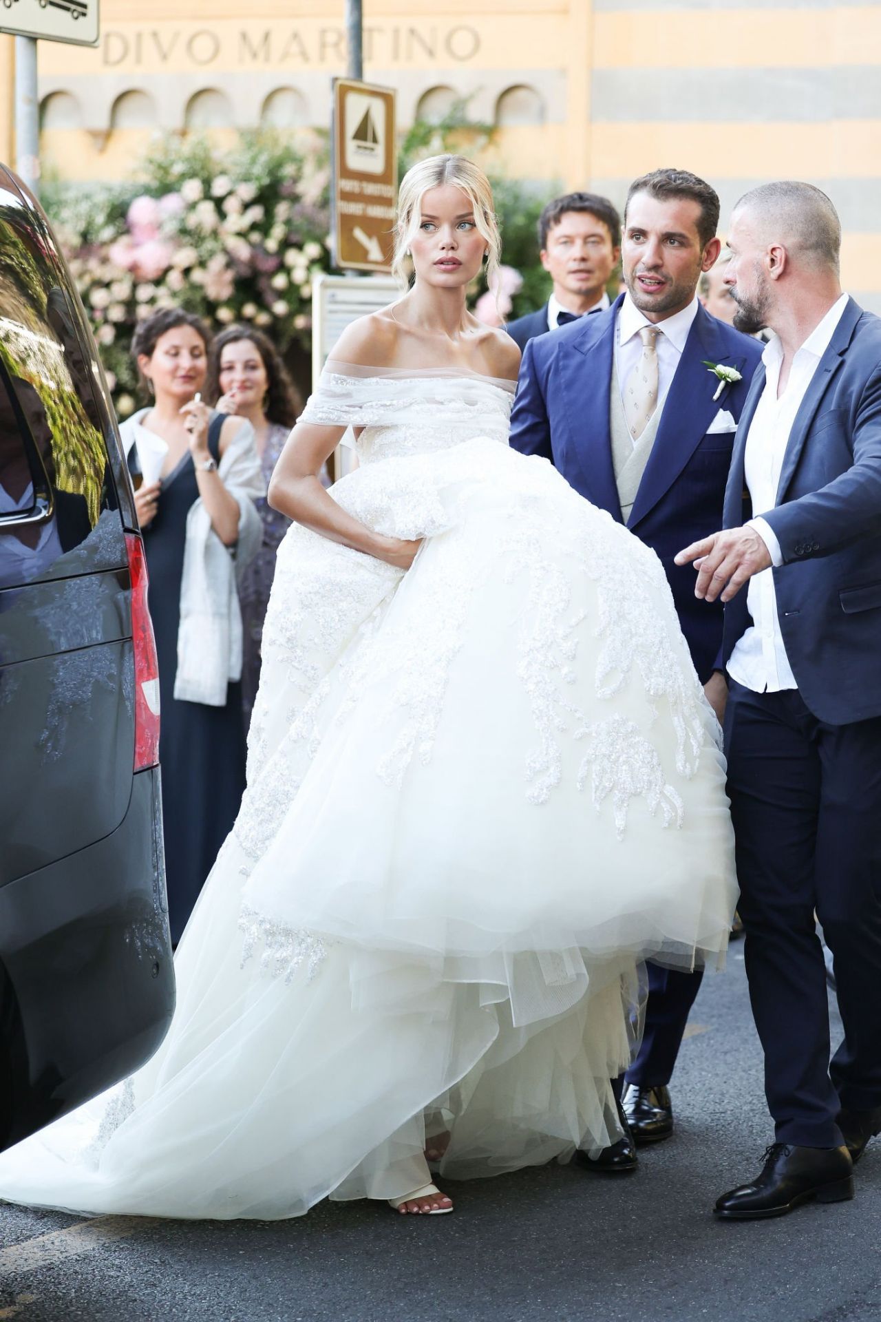 Frida Aasen - Wedding in Portofino 07/14/2022 • CelebMafia