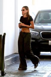 Hailey Rhode Bieber in Casual Outfit 08/15/2022