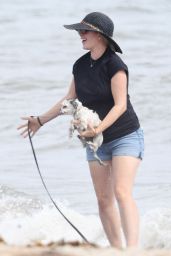Heidi Montag at the Beach in Los Angeles 08/04/2022
