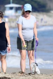 Heidi Montag on the Beach in Los Angeles 08/09/2022