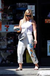 Hilary Duff in Comfy Outfit 08/18/2022