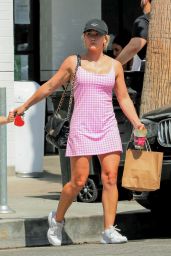 Hilary Duff - Shopping in Studio City 08/24/2022