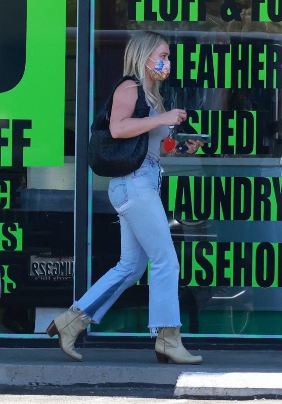 Hilary Duff Wears Cowboy Boots and Flared Denim - Sherman Oaks 08/12/2022