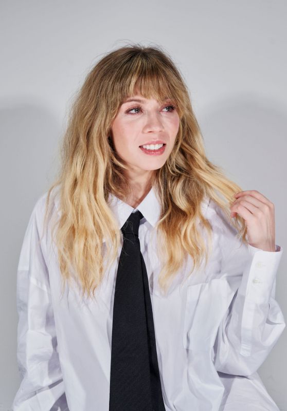 Jennette McCurdy - The Washington Post Portraits in Los Angeles 08/01/2022