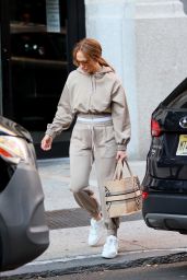 Jennifer Lopez Street Style 08/14/2022