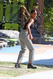 Kelly Rowland - Coldwater Canyon Park in Beverly Hills 08/19/2022