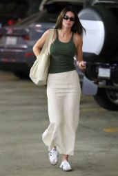 Kendall Jenner at Whole Foods in Beverly Hills 08/20/2022