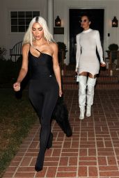 Kim Kardashian and Khloe Kardashian   Leaving the 818 Tequila Event in Beverly Hills 08 17 2022   - 47