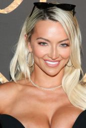 Lindsey Pelas   A Midsummer Night s Dream 2022   - 64