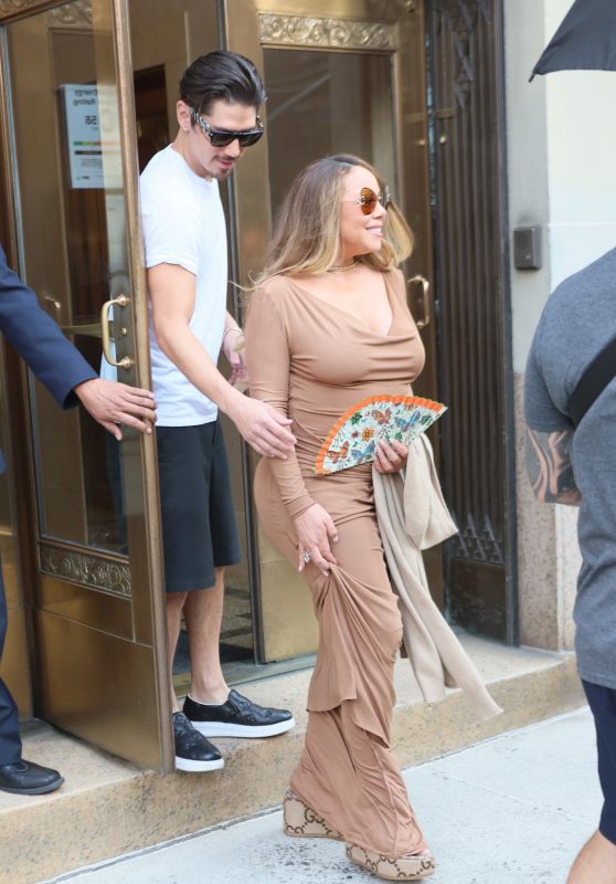 Mariah Carey - Out in Casual Attire in New York City 08/27/2022